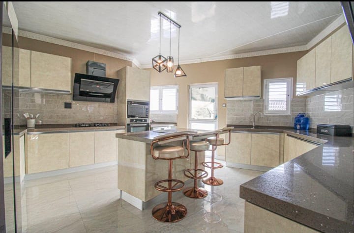 5 Bedroom Property for Sale in Nahoon Valley Park Eastern Cape